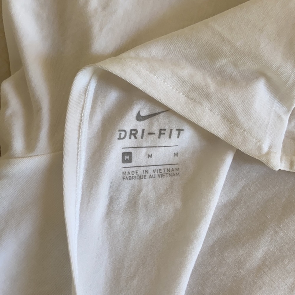 Nike top - Picture 6 of 6